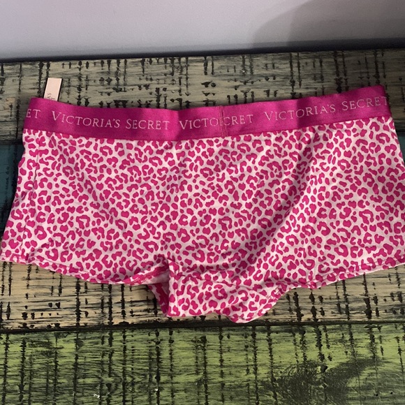 Victoria Secret cotton Shortie Panty - Picture 2 of 5